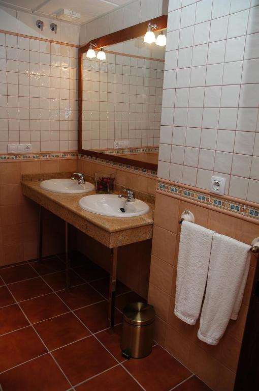 Hotel Rural Los Chaparros Freila Ruang foto