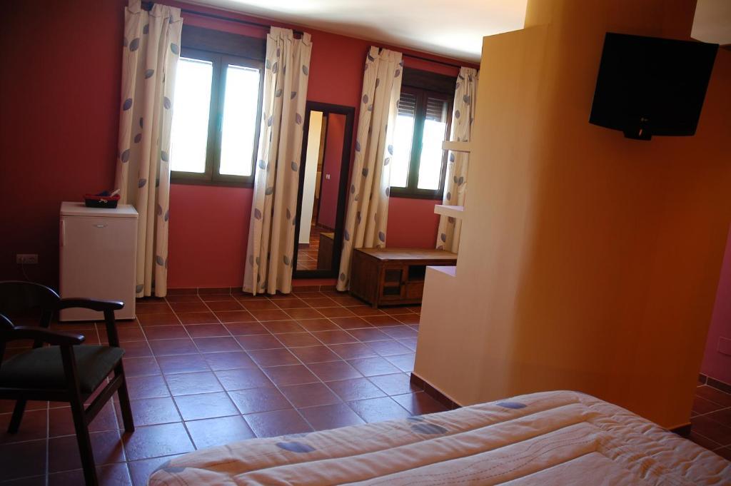 Hotel Rural Los Chaparros Freila Ruang foto